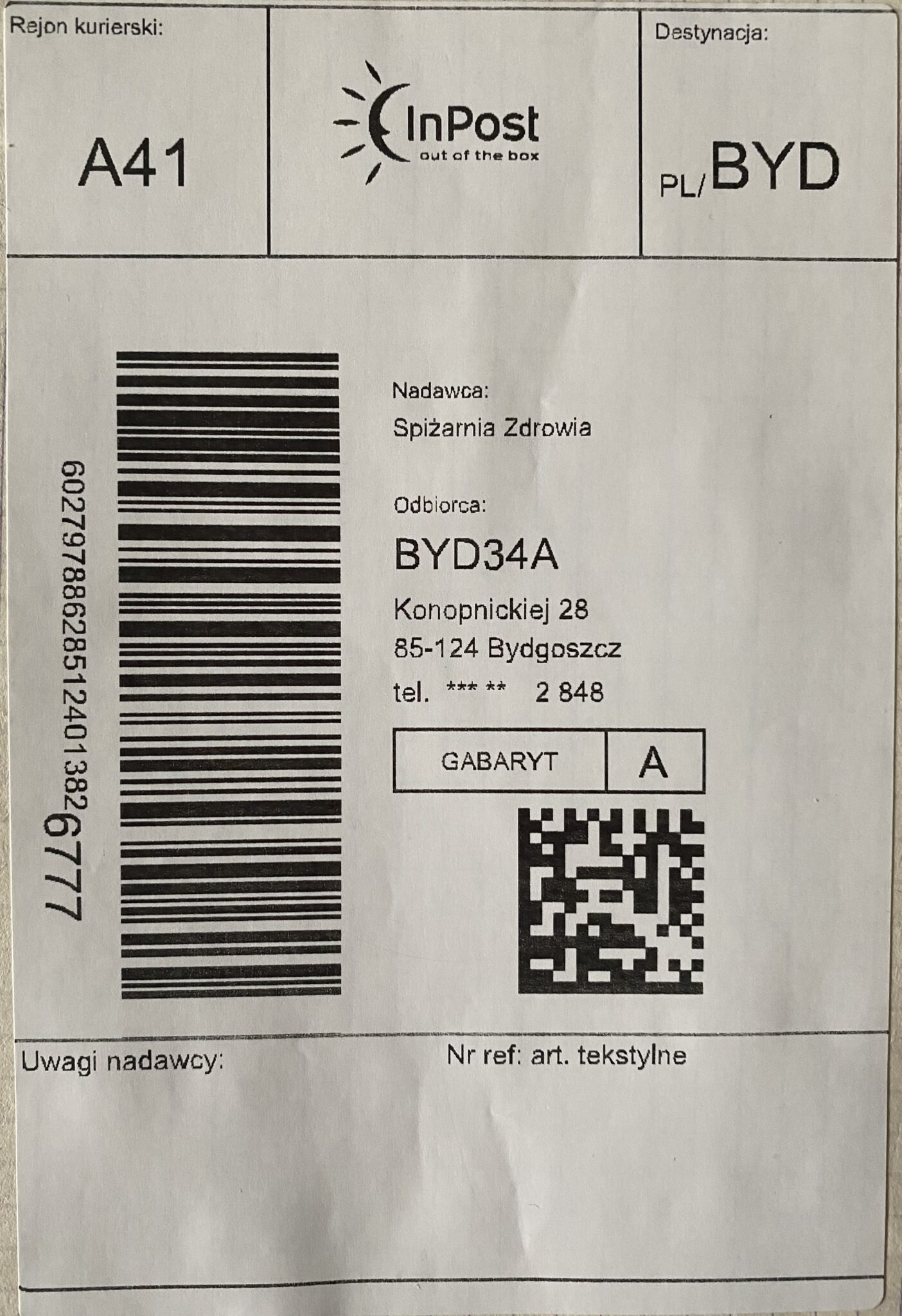 etykieta przesyłki paczkomatowej nadanej przez sklep wiatrodyskretni 